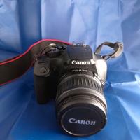 Canon EOS con obiettivo 18-55mm macchina foto