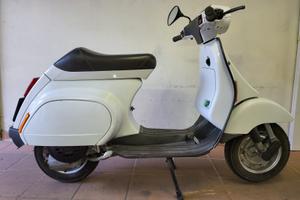 Vespa 50 HP 4  (HP4) V5N2T  bianca (bianco) FMI
