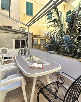 Appartamento di 100 m² con 4 locali a Pietra Ligur