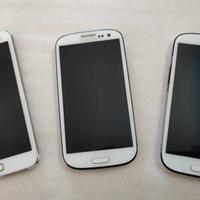 Set di 3 cellulari Samsung