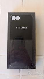 Samsung Z flip 8 trattabile leggermente(spedisco)