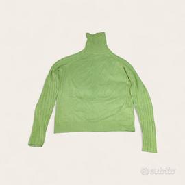 Maglioncino verde a collo alto 