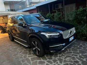 VOLVO XC90 INSCRIPTION D5 AWD – FULL OPTIONAL –