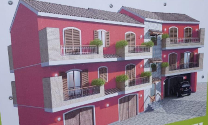 Zafferana Appartameti in villa con garage con stru