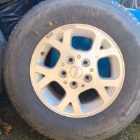 Cerchi e gomme Jeep grand cherokee 2001 3.1 diesel