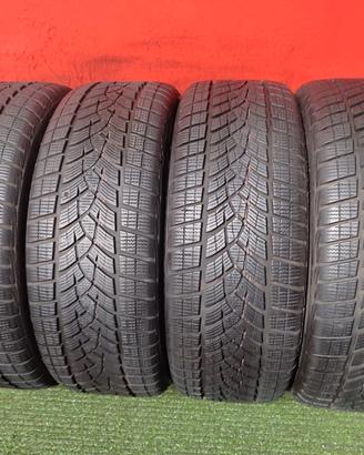 225 55 18 Gomme Invernali 85% GoodYear 225 55 R18