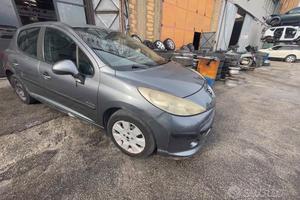 Ricambi Peugeot 207 1.4 benz 95cv del 2008
