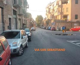 Magazzino piano strada