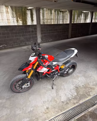 Hypermotard 939 sp