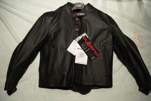 Giubbotto moto pelle nero