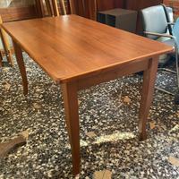 Tavolo in legno 140x80 cm
