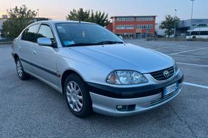 2001 Toyota Avensis 1.8 BENZINA