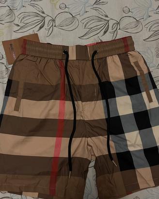 pantalonciji burberry taglia M
