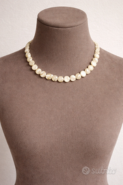 Collana girocollo in madreperla (conchiglia)