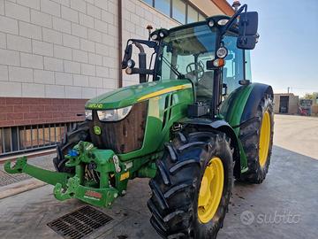 JOHN DEERE 5125R