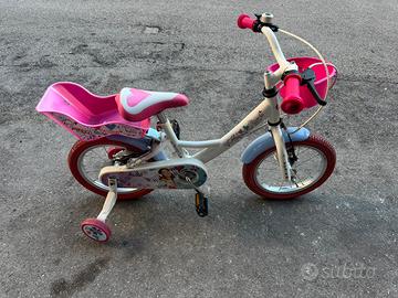 Bicicletta con rotelle