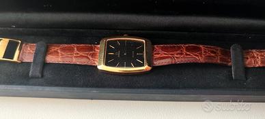 Omega De Ville  in oro