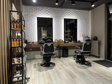 mobile barberia completo di specchi e sedie barber