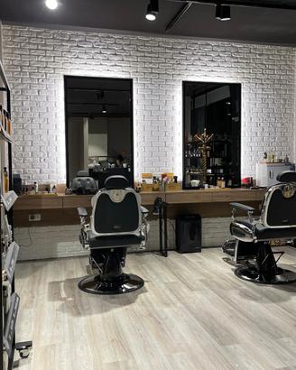 mobile barberia completo di specchi e sedie barber