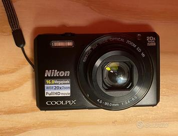 Nikon Coolpix S6000 da riparare/pezzi ricambio