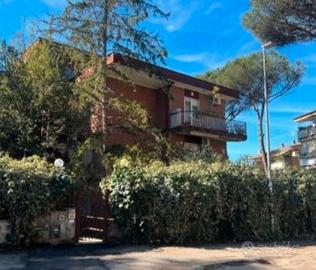 Bilocale arredato Zona Cassia Bruno Bruni