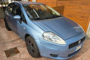 Fiat Grande Punto 1.2 benzina, pochi km .
