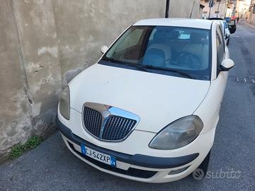 Lancia 1.2 benzina 2003 – Buone condizioni