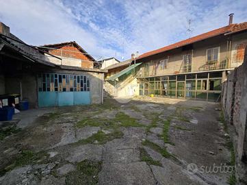 BIFAMILIARE A MONTANARO