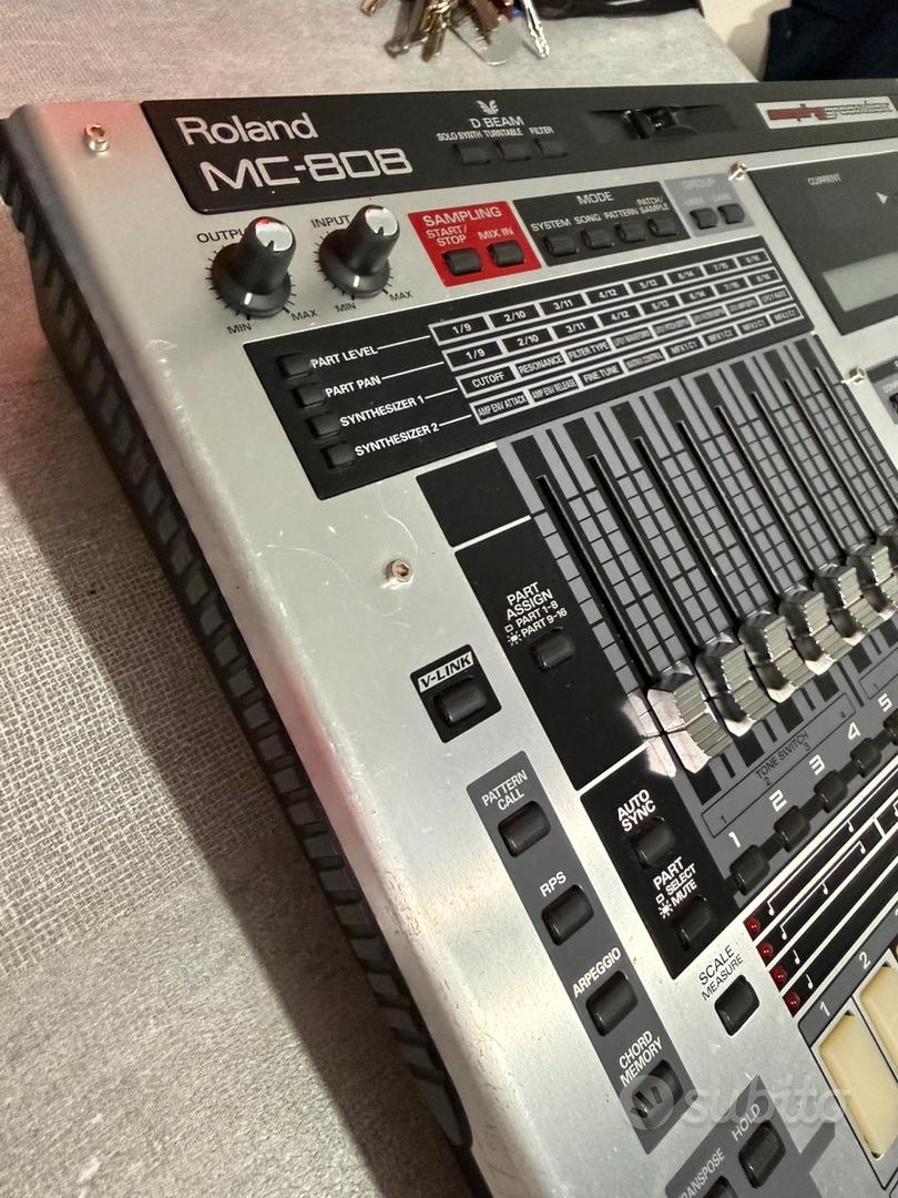 Roland mc 808 - Strumenti Musicali In vendita a Enna