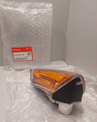 Freccia DX HONDA FORZA EX 250 Nuovo imballato