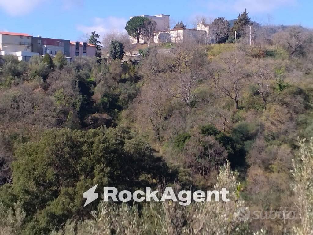 Terreno di 9073 m² a Catanzaro - Altro
