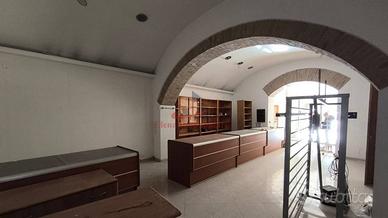 Attività / Licenza di 180 m² con 3 locali a Alcamo