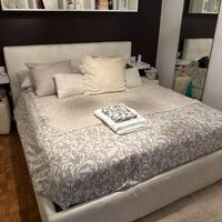 Letto matrimoniale con contenitore