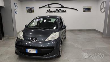 Peugeot 107 2008 1.0 Benzina