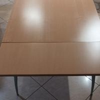 Tavolo allungabile in MDF