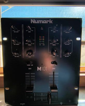 Mixer numark m 101