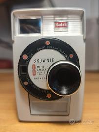 Cinepresa Kodak Brownie  8mm a corda.