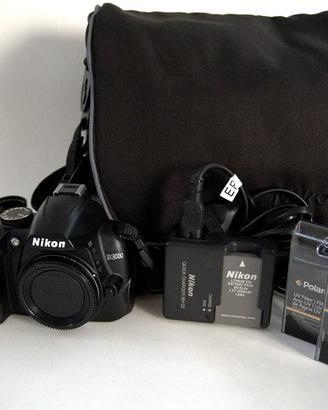 NIKON D3000 4,8k SCATTI + Obiettivo AF + accessori