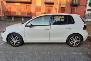 Volkswagen golf del 2011 con 167.000 km