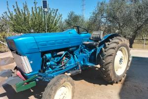 trattore agricolo