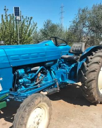 trattore agricolo