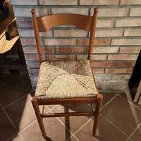 4 sedie in legno con seduta in paglia intrecciata
