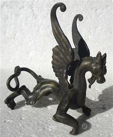 DRAGO GRIFONE ANTICA SCULTURA IN BRONZO RARO /203