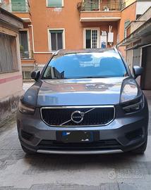 Volvo Xc-40 2.0 D4 AWD Momentum