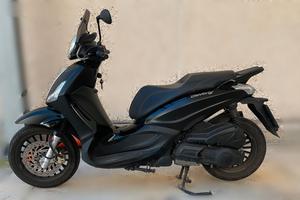 Piaggio beverly 300 nero