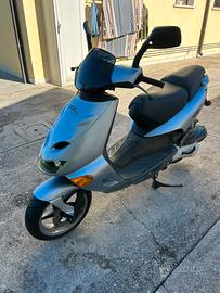Aprilia sr 150 2t