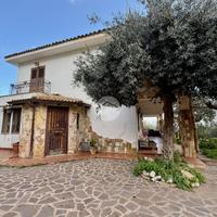 VILLA SINGOLA A CARINI