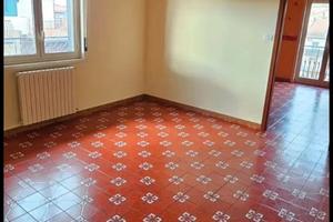 Attico non arredato zona alta 3 vani si residenza