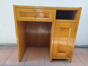 Scrivania vintage 