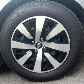 4 Gomme Bridgestone 185/65 R15 con Cerchi Clio